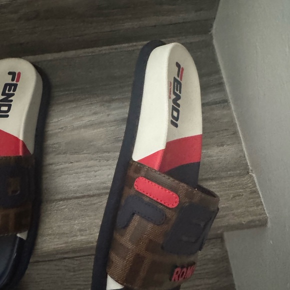 Fendi Roma - Picture 8 of 9